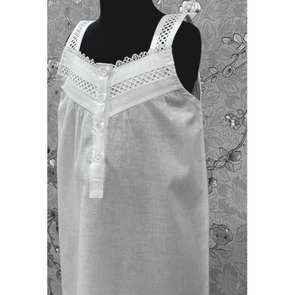 SoieRose Girls Victorian White Cotton Heirloom Dress – SR-1237 - Picture 3 of 6